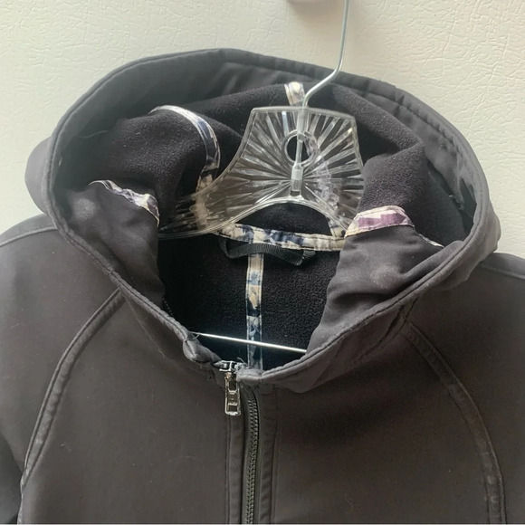 Lululemon Apres Run Black Rain Jacket 6 - Picture 9 of 9